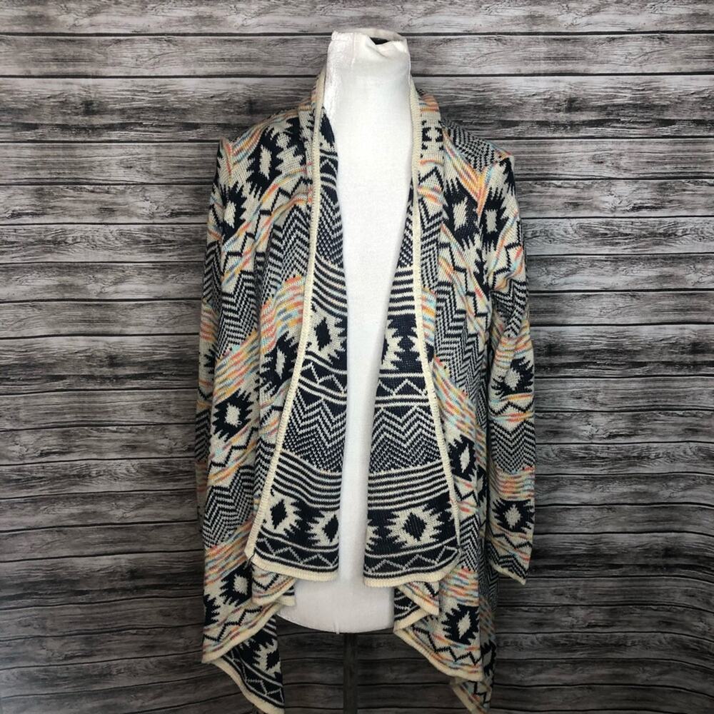 Red Camel Waterfall Sweater Aztec print size small